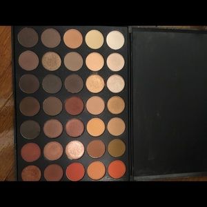 Morphs 35O Palette